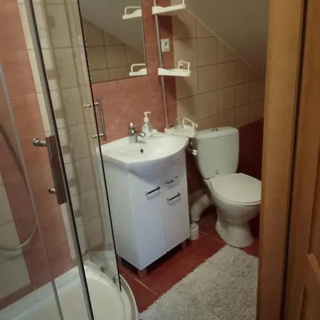 Dom Kacik *