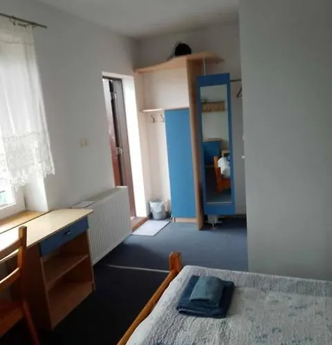 Dom Kacik בית אירוח *